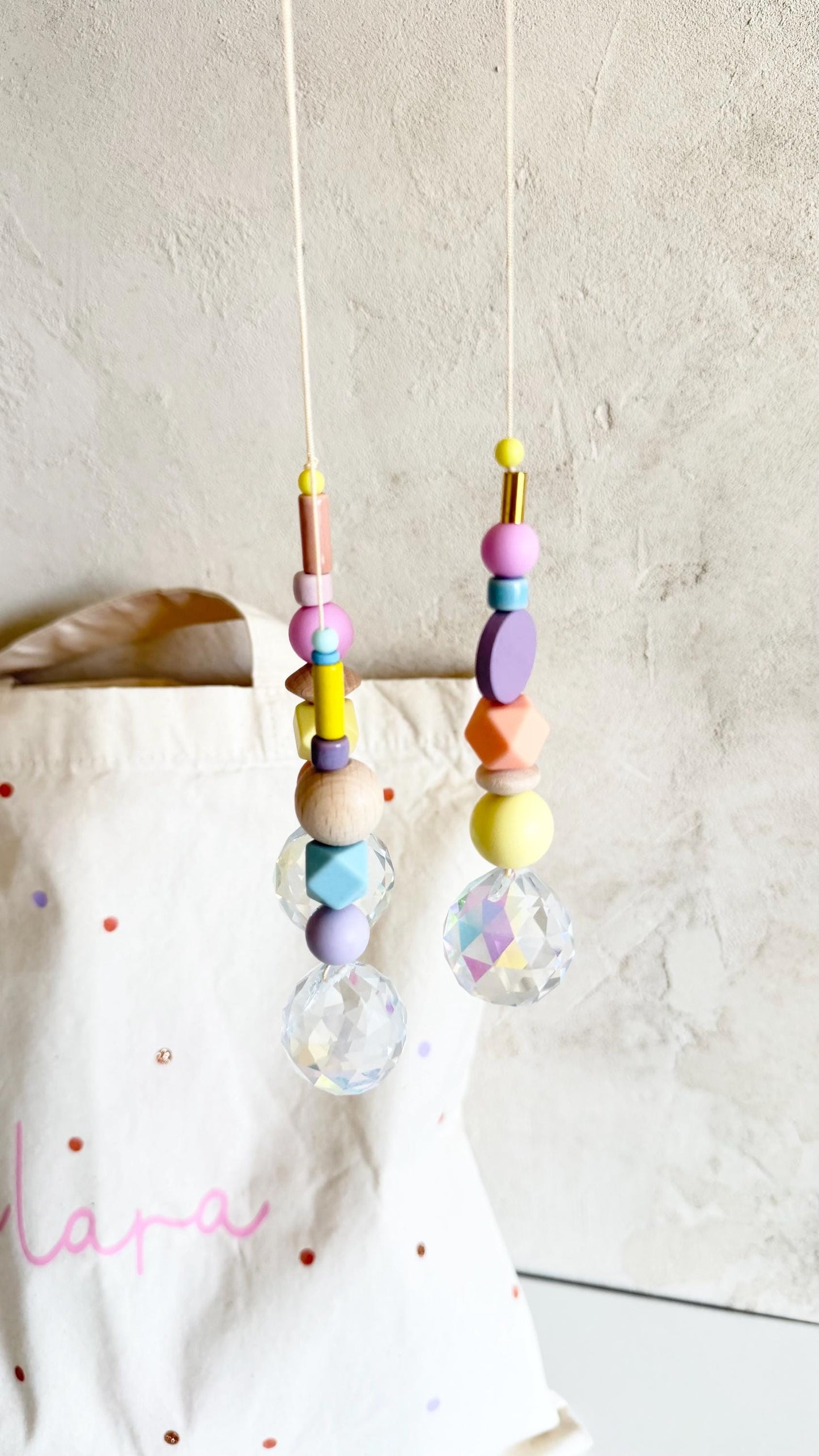 Pastell-Suncatcher mit Kristall