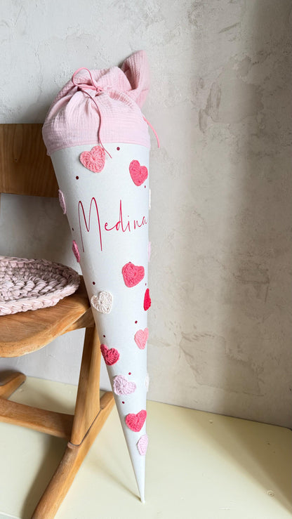 Personalisierte Herz-Schultüte in Rot und Rosé, Gesamtansicht