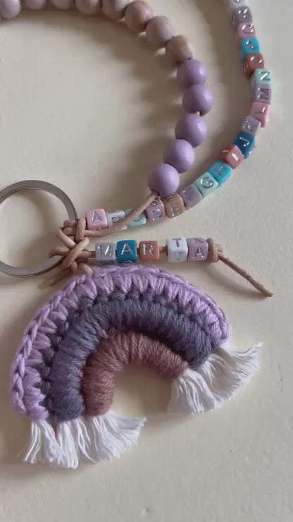 Rechenkette mit Häkelregenbogen in Lavendel