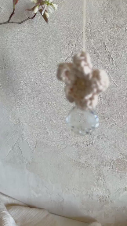 Blüten-Suncatcher in Natur & Pastell