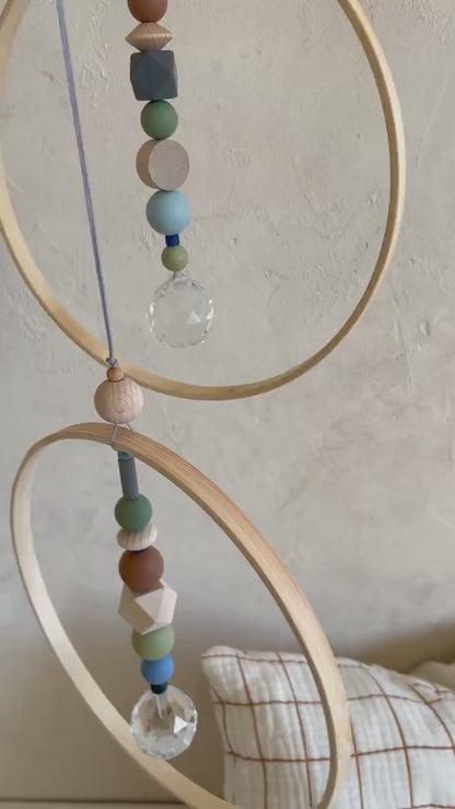 Bambusring-Suncatcher mit Kristallprisma – Naturfarben