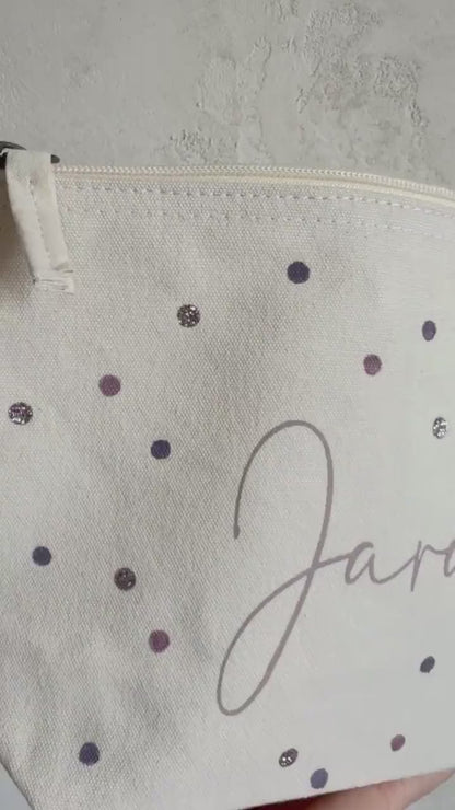 Kulturbeutel in Creme & Lavendel – optional personalisiert