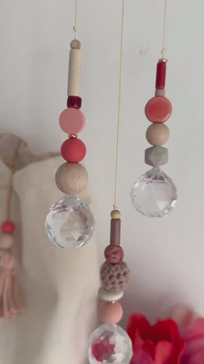 Suncatcher in Koralle, Apricot & Staublila